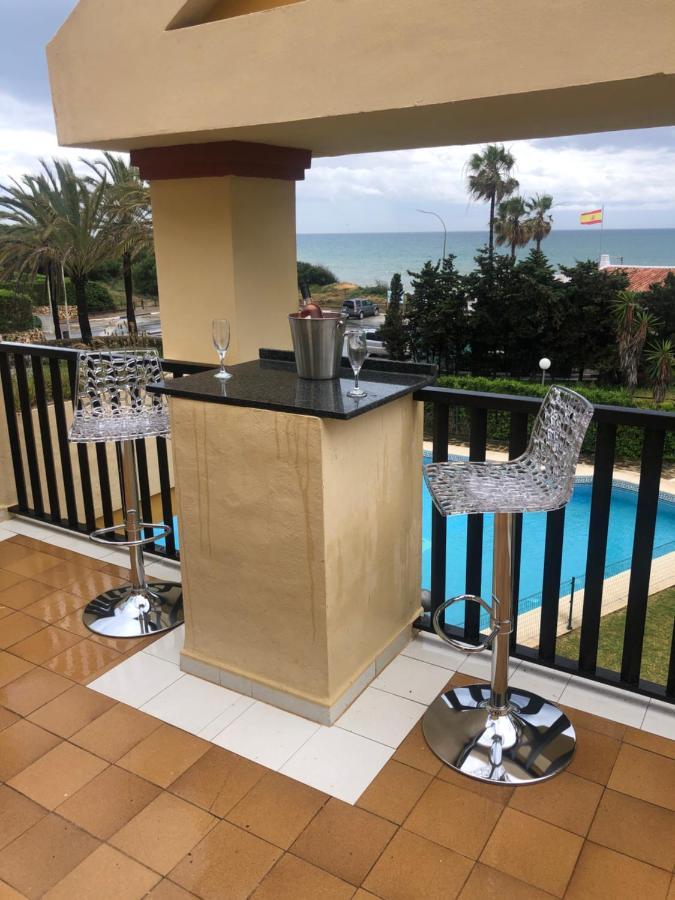 Beachfront Apartment - Sea Views - 마르베야 외부 사진